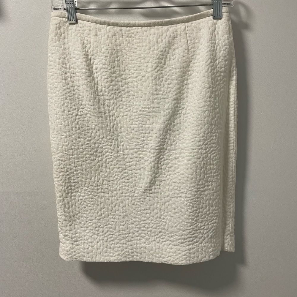 White Calvin Klein pencil skirt
